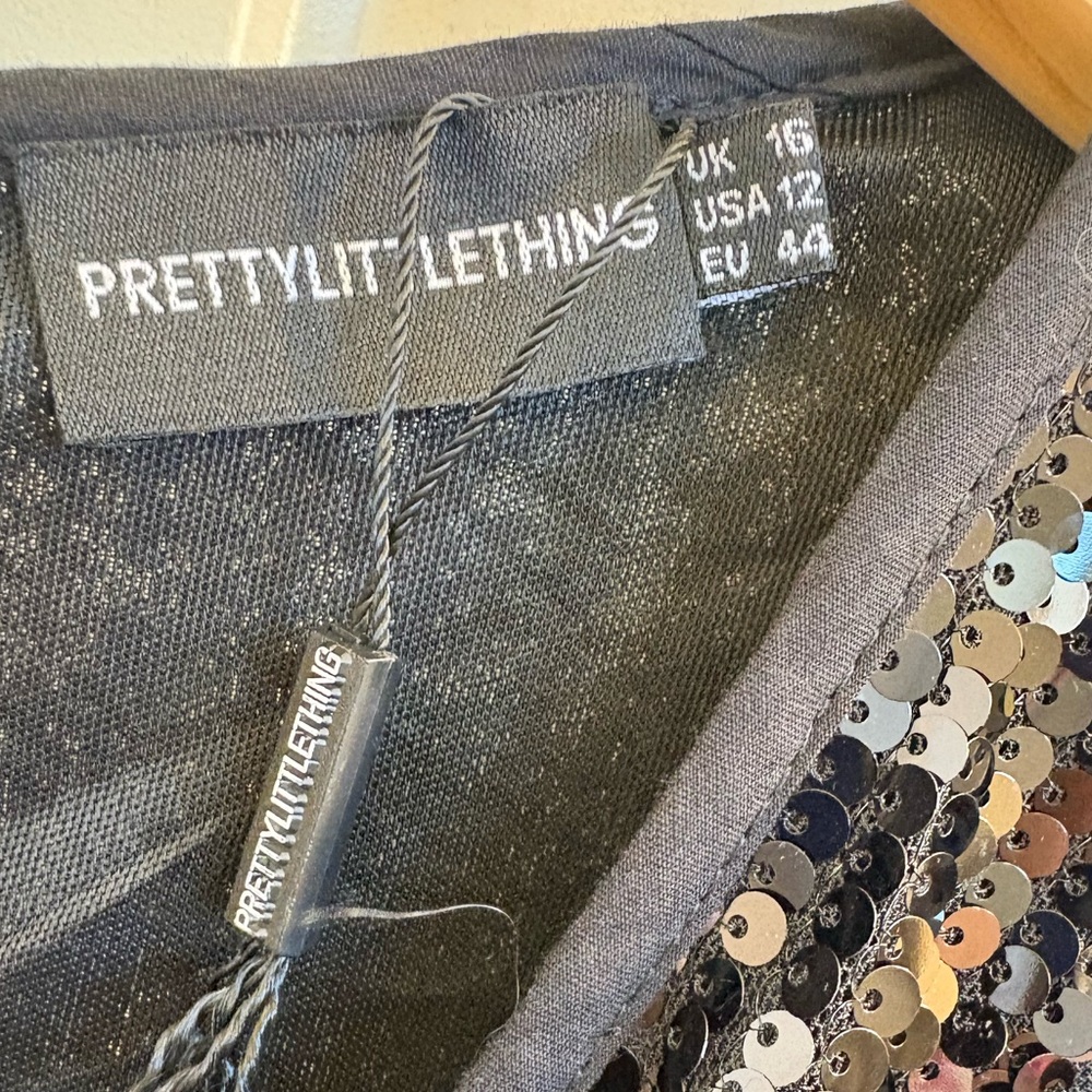 PrettyLittleThings Black Sequin Longsleeve Mini Dress Size US 12 - Picture 2 of 4